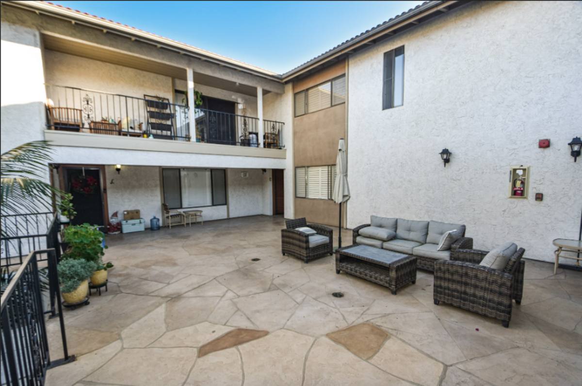Apartment for rent at 845 E Ave, Coronado, CA 92118