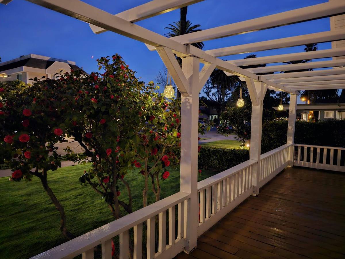 Apartment for rent at 63 & 69 S Greenwood Ave, Pasadena, CA 91107