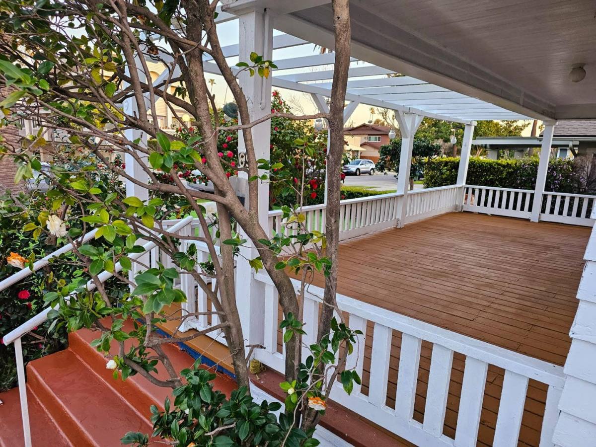 Apartment for rent at 63 & 69 S Greenwood Ave, Pasadena, CA 91107