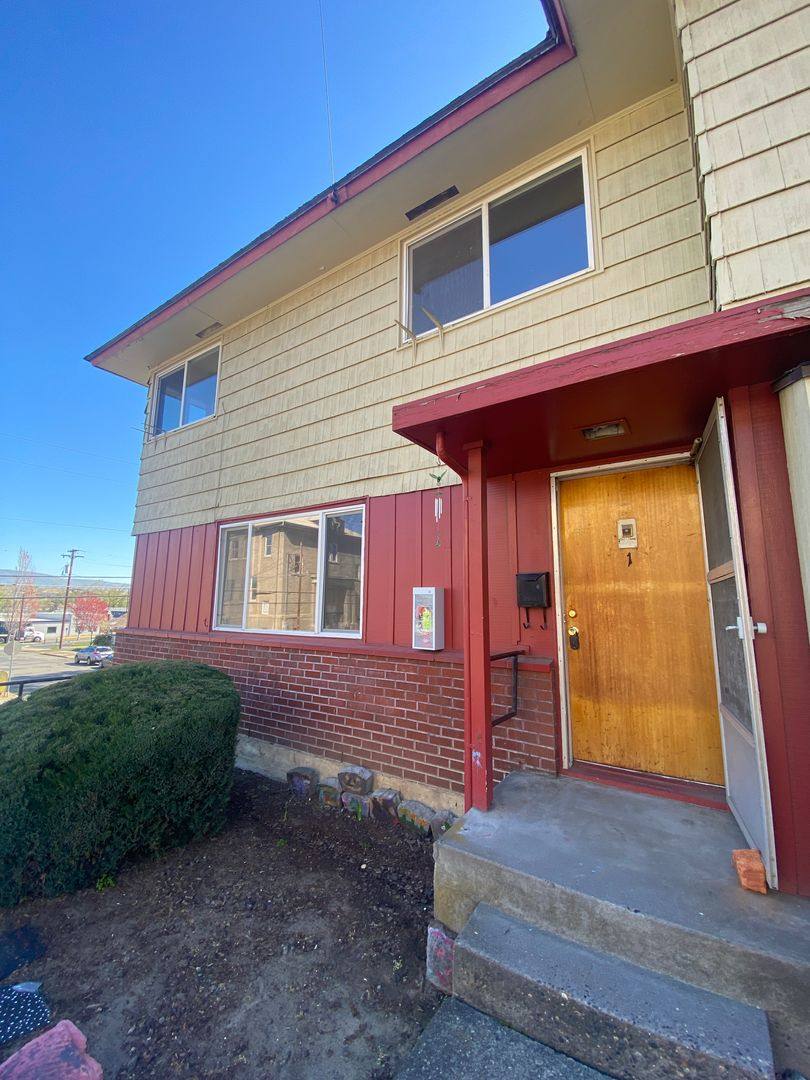 Apartment for rent at 300 W 4th, The Dalles, OR 97058