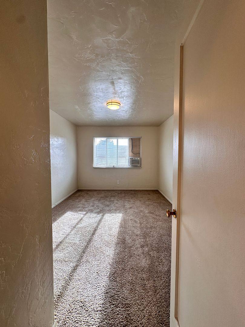 Apartment for rent at 300 W 4th, The Dalles, OR 97058