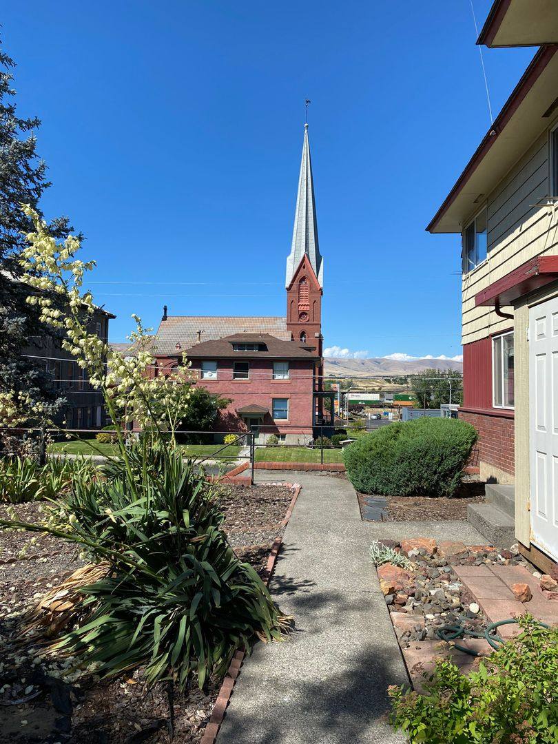 Apartment for rent at 300 W 4th, The Dalles, OR 97058