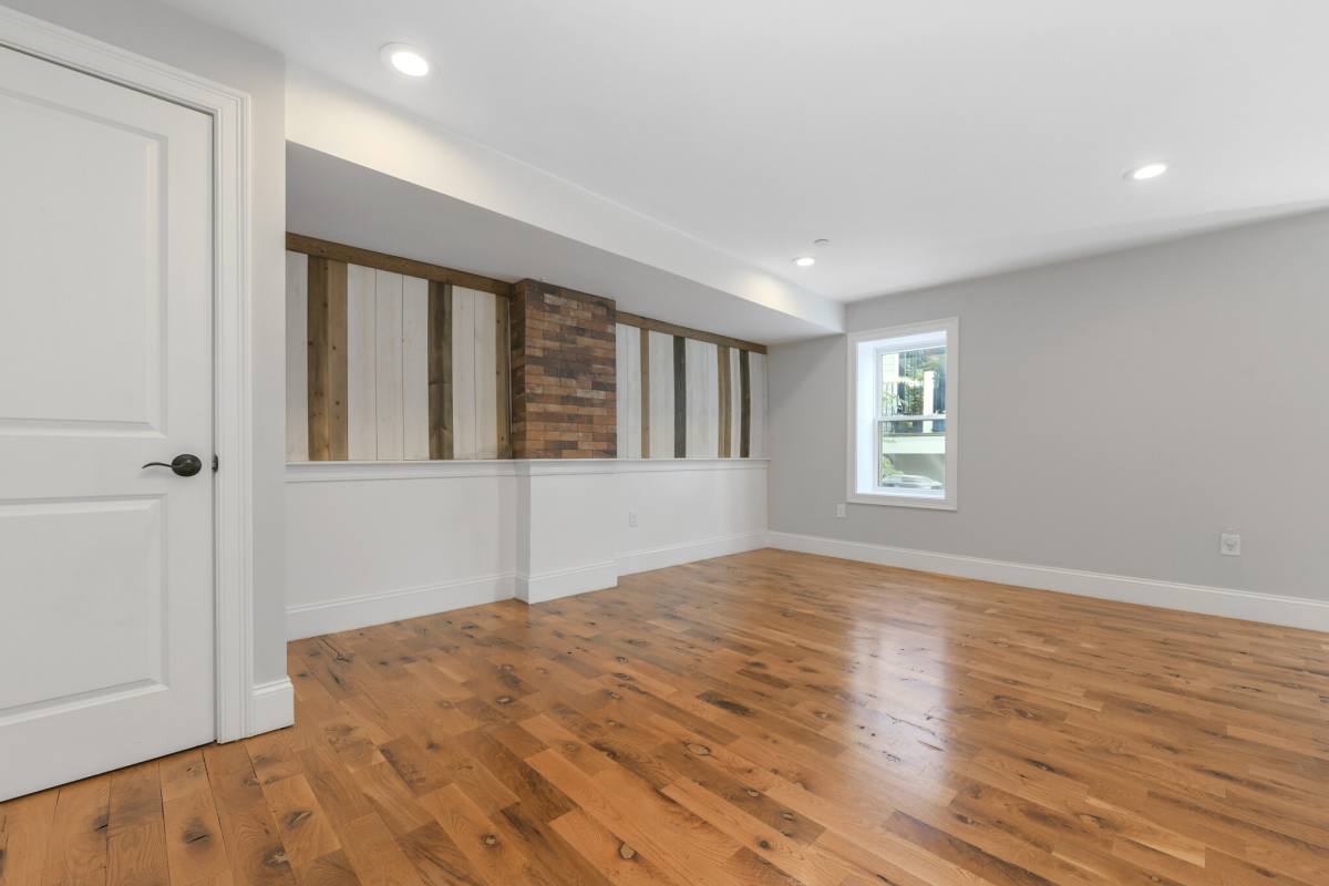 Apartment for rent at 143 Everett #3, East Boston, MA 02128