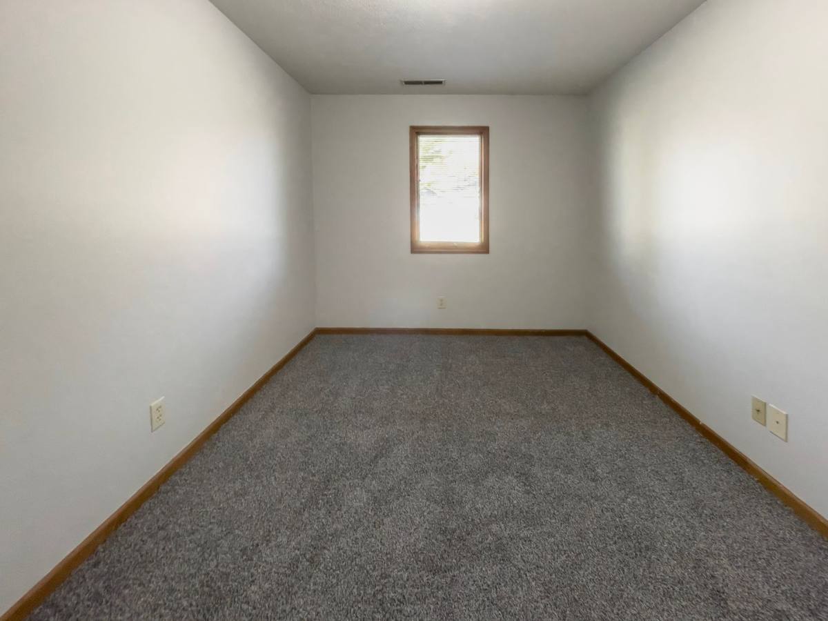 Apartment for rent at 2015 W Godman Ave, Muncie, IN 47303