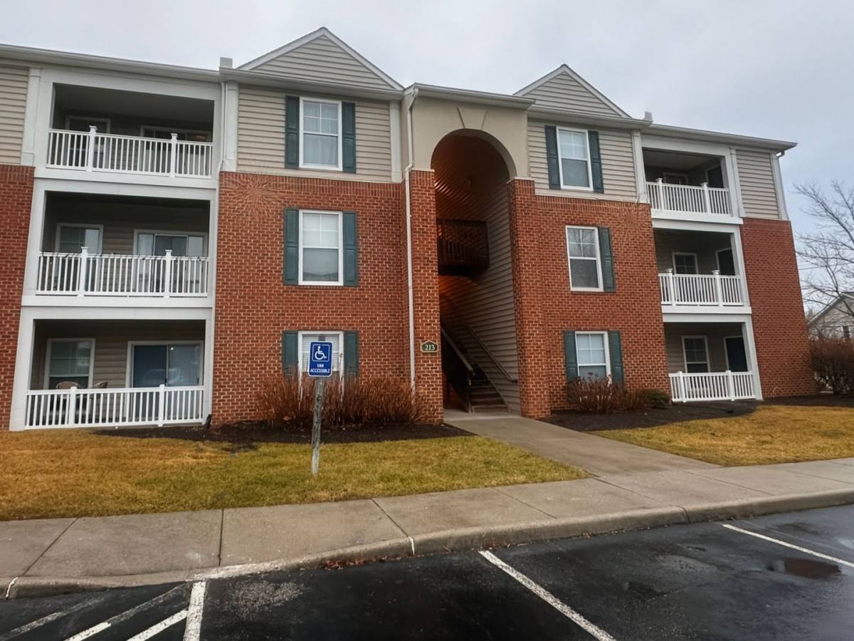 Condo for rent at 213 S Knollwood Dr, Blacksburg, VA 24060