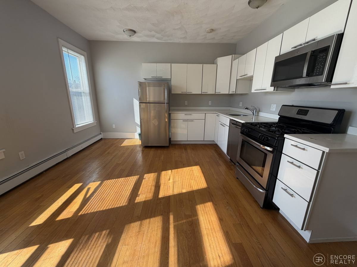 Apartment for rent at 33 Portsmouth St #3R, Cambridge, MA 02141