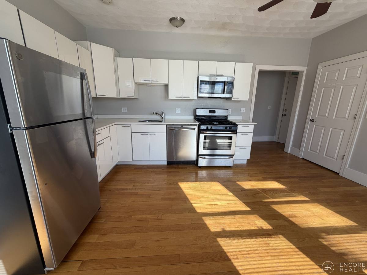 Apartment for rent at 33 Portsmouth St #3R, Cambridge, MA 02141