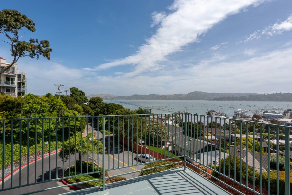 Apartment for rent at 5-65 Rodeo Ave, Sausalito, CA 94965