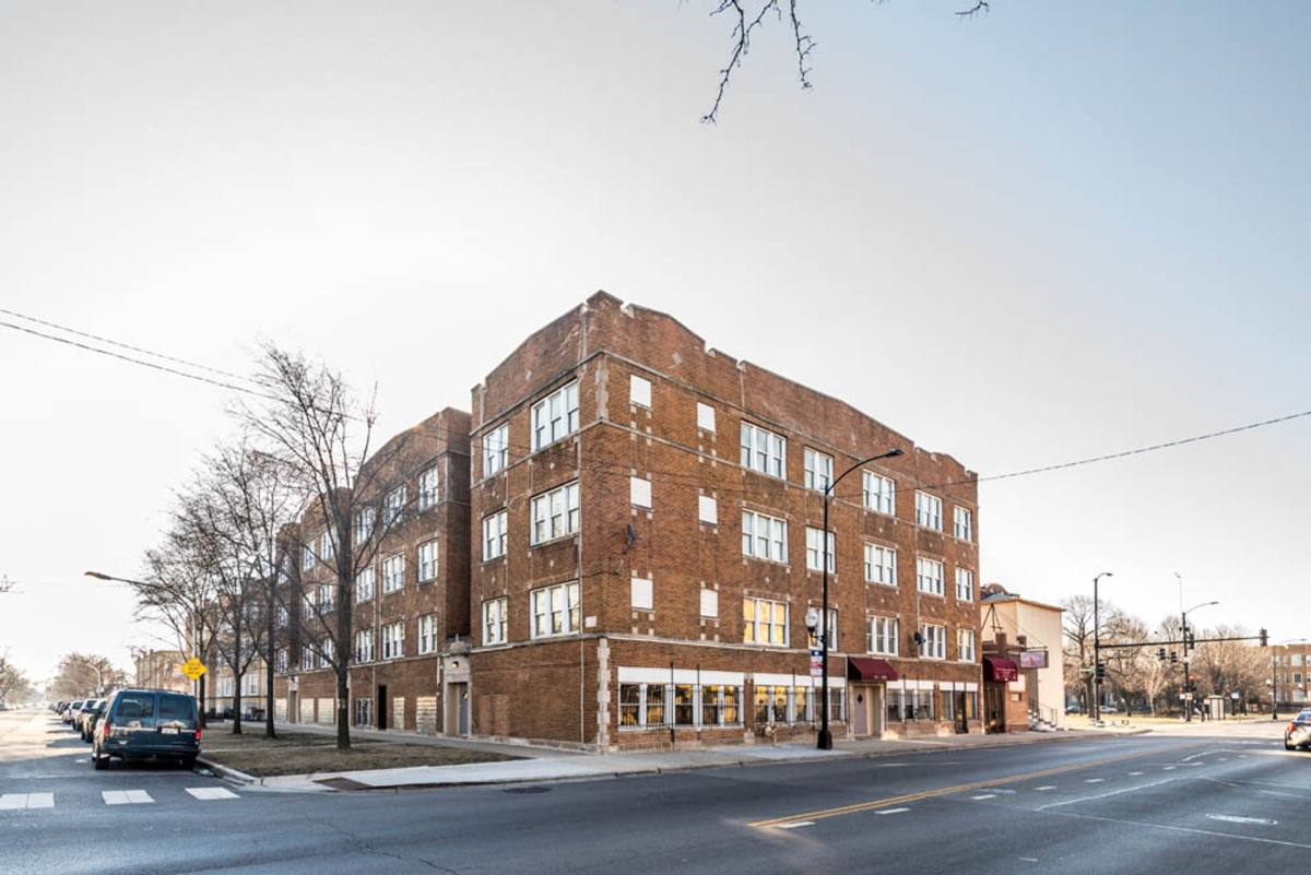Apartment for rent at 107-113 N Laramie Ave, Chicago, IL 60644