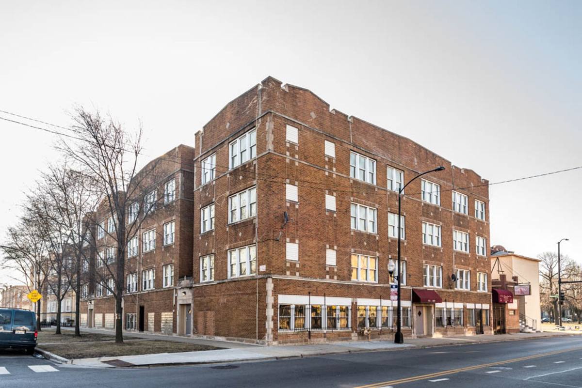 Apartment for rent at 107-113 N Laramie Ave, Chicago, IL 60644