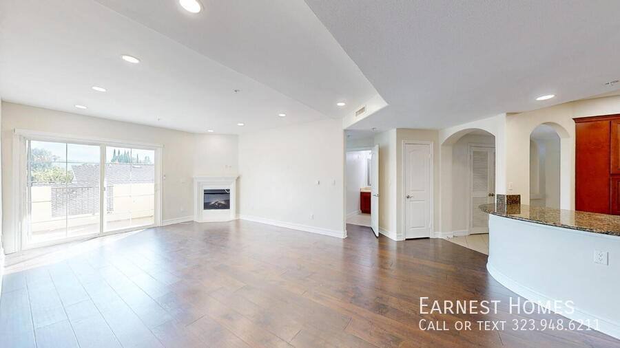 Condo for rent at 14242 Burbank Blvd #104, Van Nuys, CA 91401