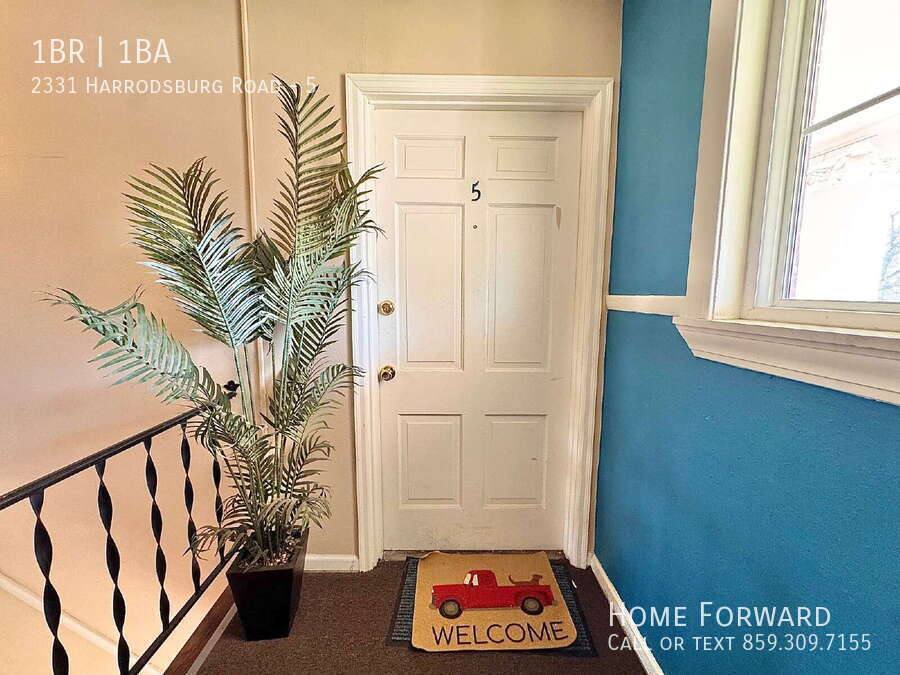 Apartment for rent at 2331 Harrodsburg Rd #5, Lexington, KY 40504