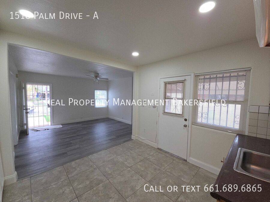 Apartment for rent at 1518 Palm Dr #A, Bakersfield, CA 93305