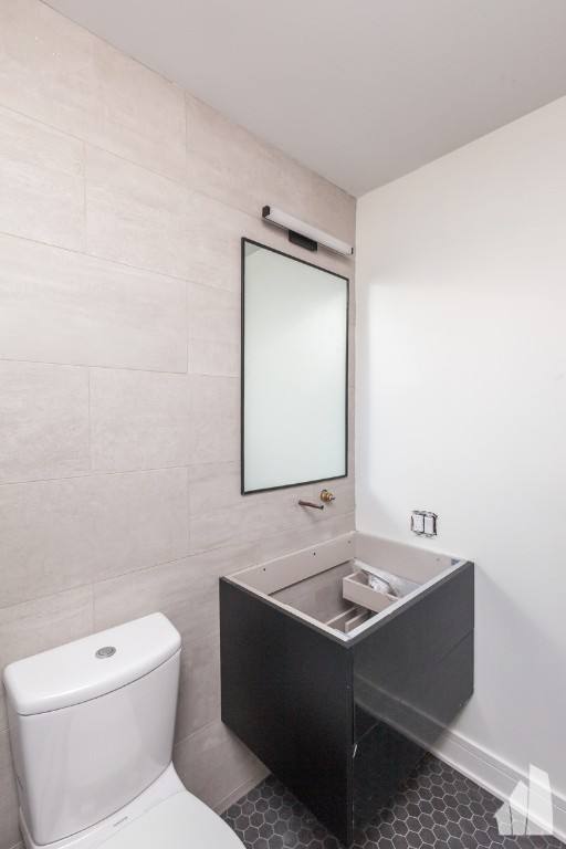 Apartment for rent at 954 W Grace, Chicago, IL 60613