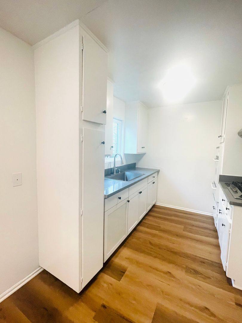 Apartment for rent at 2120 N Ventura Rd, Oxnard, CA 93036