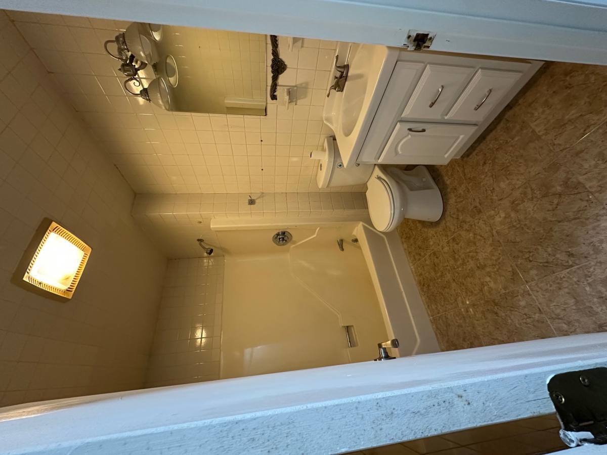 Apartment for rent at 32 Marlboro St #A, Worcester, MA 01604