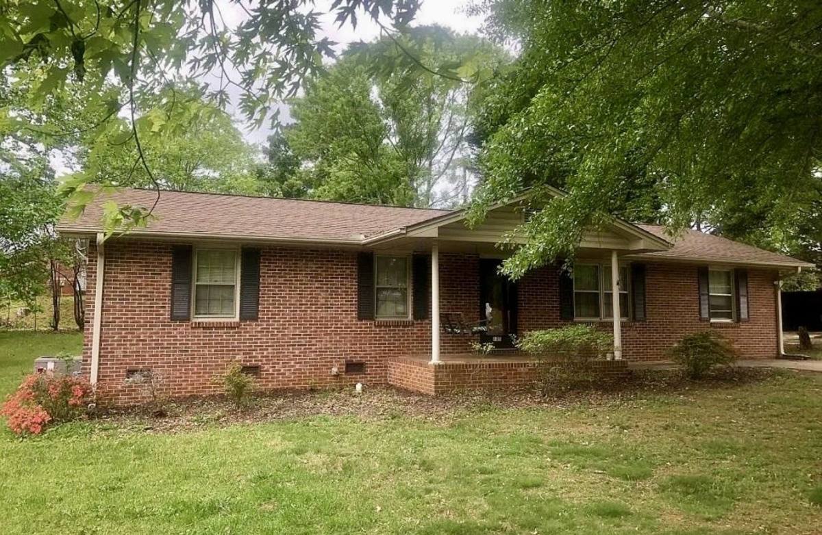 House for rent at 105 Laurel Dr, Pendleton, SC 29670