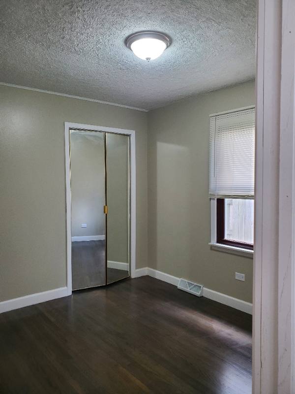 House for rent at 1329 Campbell Ave, Wheaton, IL 60189