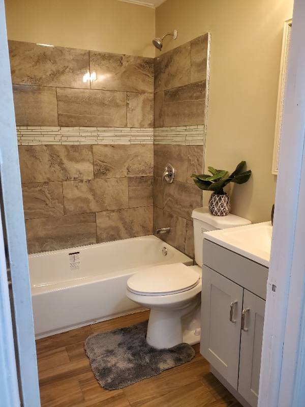 House for rent at 1329 Campbell Ave, Wheaton, IL 60189
