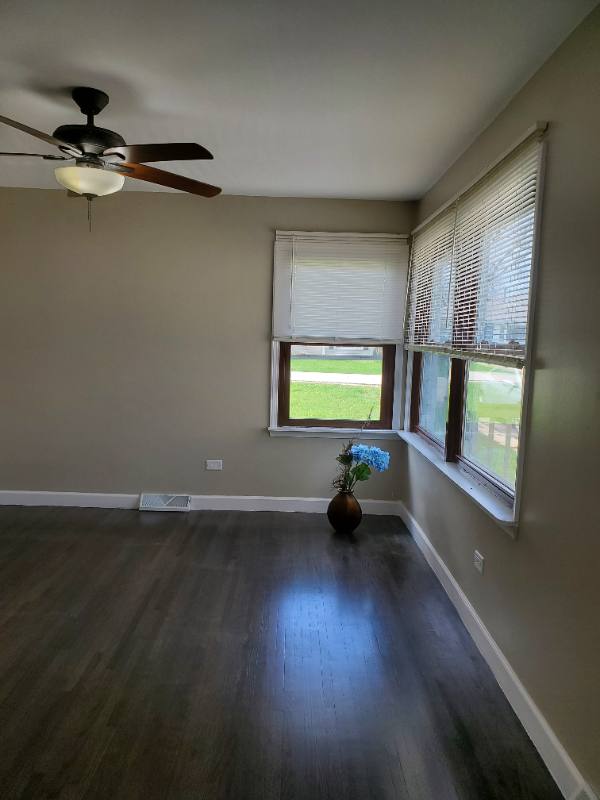 House for rent at 1329 Campbell Ave, Wheaton, IL 60189