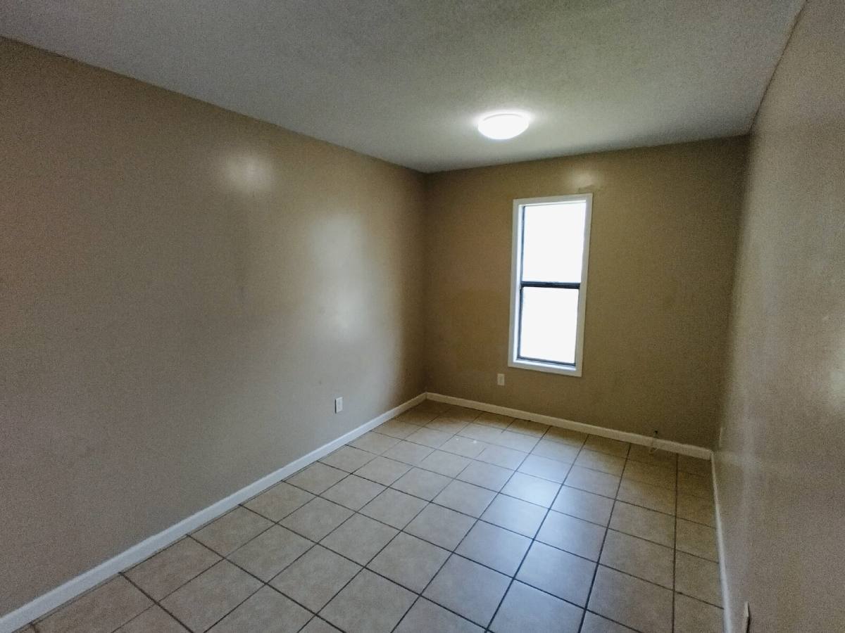 House for rent at 704 Melody Lane, Dothan, AL 36301