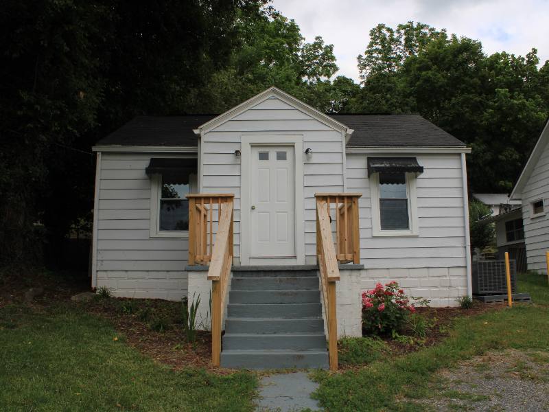 House for rent at 2110 Hawthorne St, Kingsport, TN 37664
