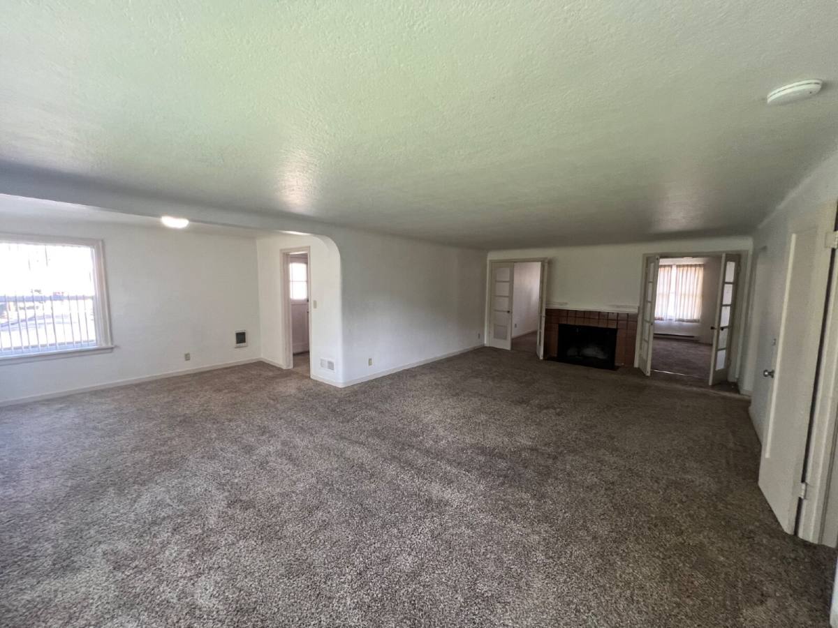 Apartment for rent at 2307 Willamette St, Eugene, OR 97405