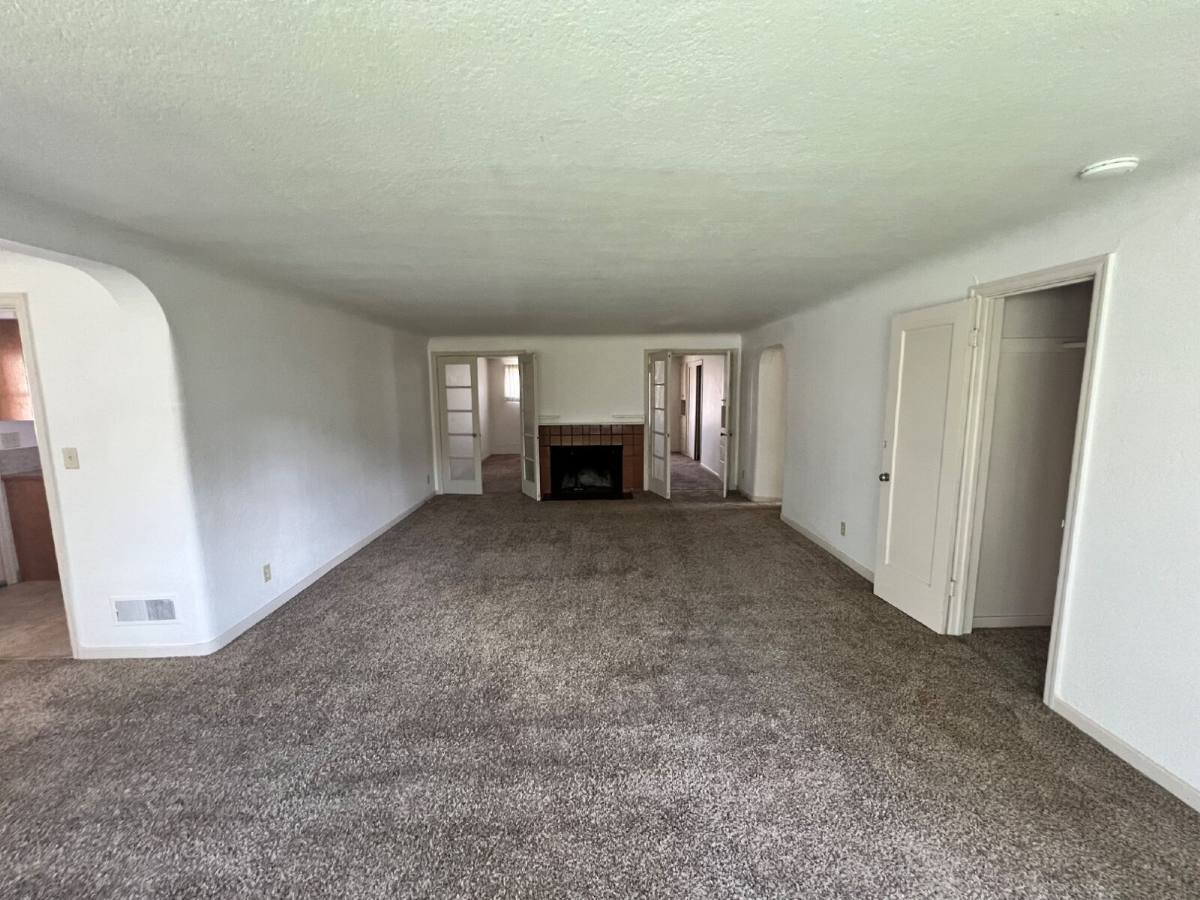 Apartment for rent at 2307 Willamette St, Eugene, OR 97405