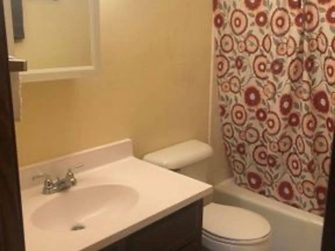 Apartment for rent at 5906 Hickman Rd #6, Urbandale, IA 50322