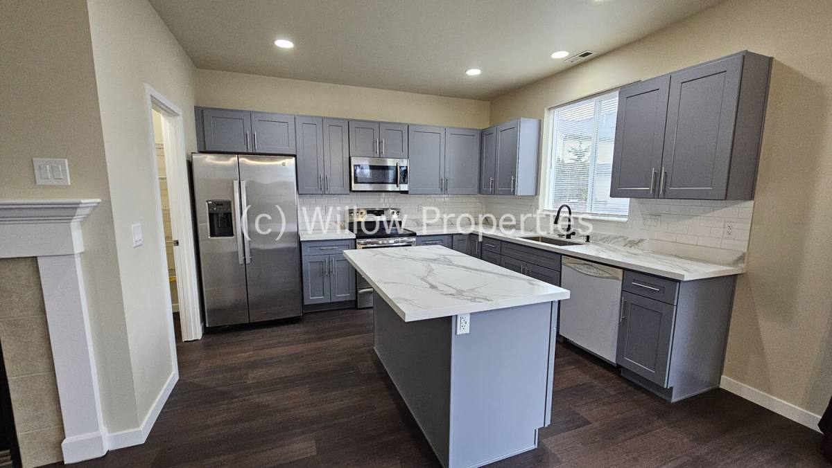 House for rent at 6753 Park St E, Fife, WA 98424