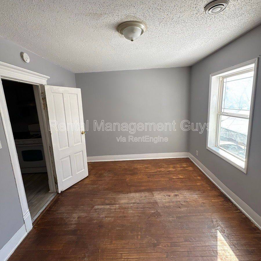 Apartment for rent at 2931 Bryant Ave N #2, Minneapolis, MN 55411