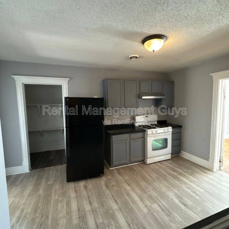 Apartment for rent at 2931 Bryant Ave N #2, Minneapolis, MN 55411