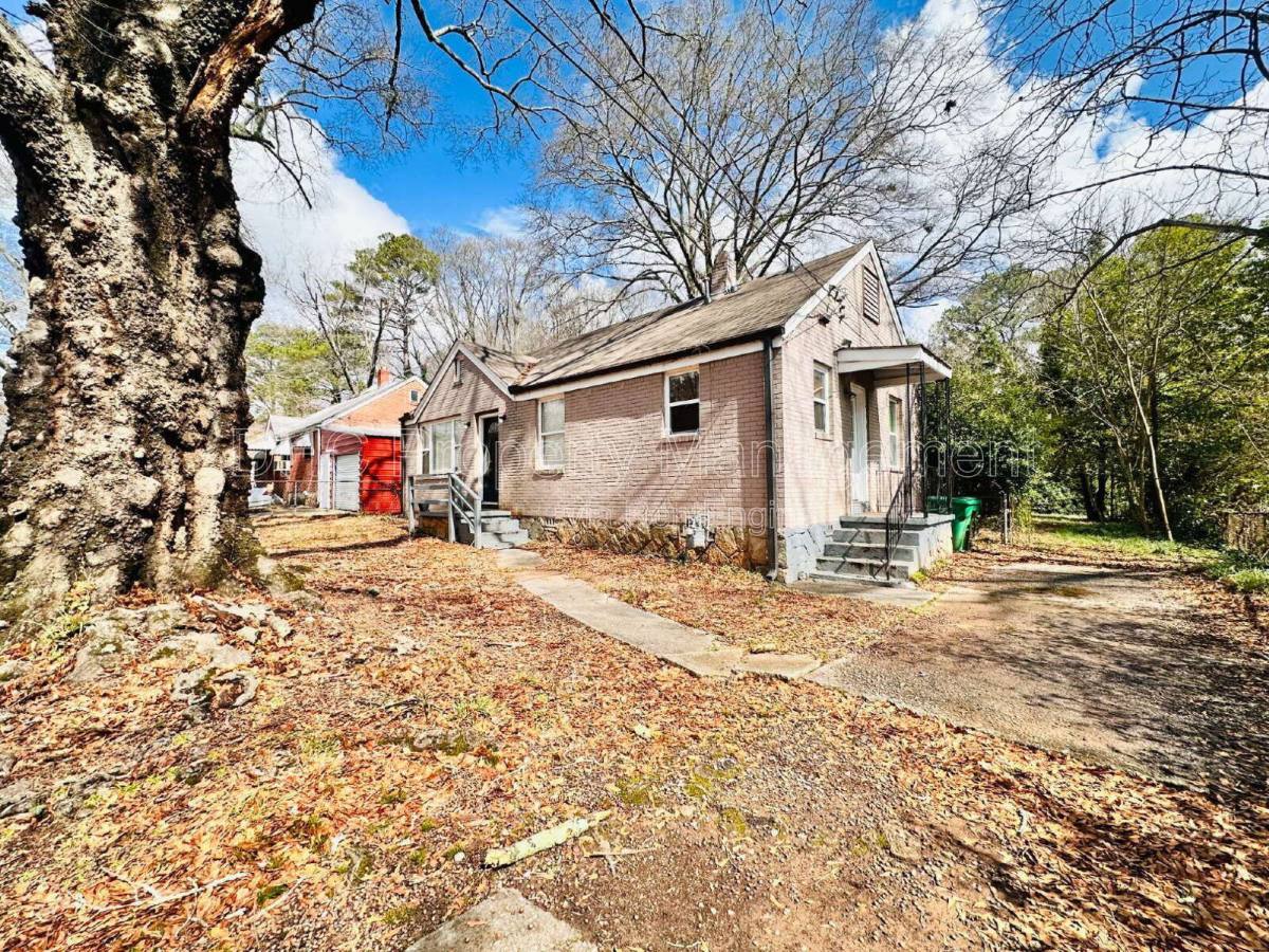 House for rent at 1994 Don Juan Lane, Decatur, GA 30032