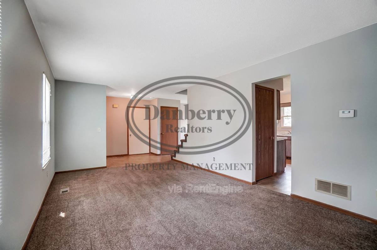 Apartment for rent at 3540 Willow Run Dr, Toledo, OH 43607