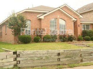 House for rent at 830 Orian Dr, Mesquite, TX 75181