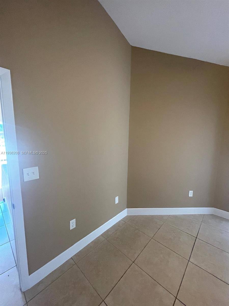Townhouse for rent at 1400 San Remo Circle, Homestead, FL 33035