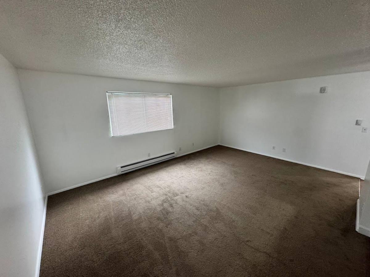 Apartment for rent at 718 State Ave N #DUCHESS 16, Kent, WA 98031