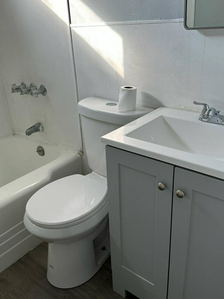Apartment for rent at 8104 Force Ave #DOWN, Cleveland, OH 44105