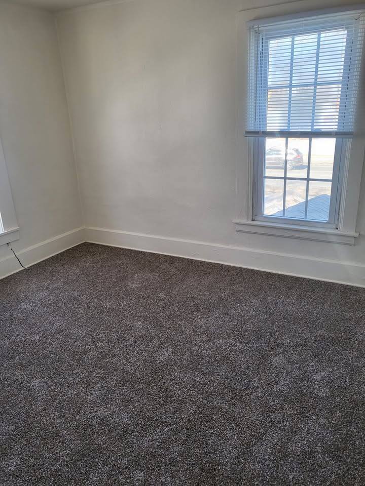 Apartment for rent at 1027 E Main St, Mankato, MN 56001