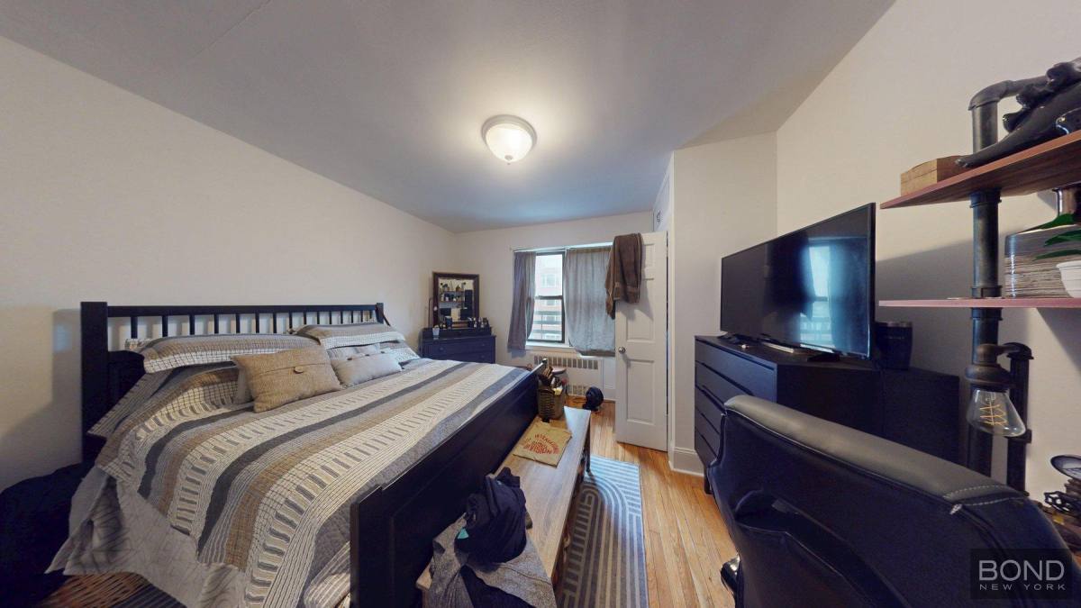 Apartment for rent at 163 W 17th St #5C, New York, NY 10011