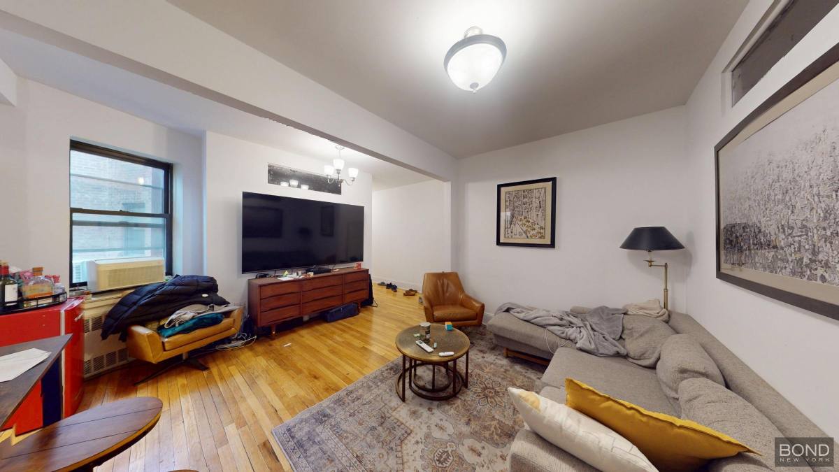 Apartment for rent at 163 W 17th St #5C, New York, NY 10011