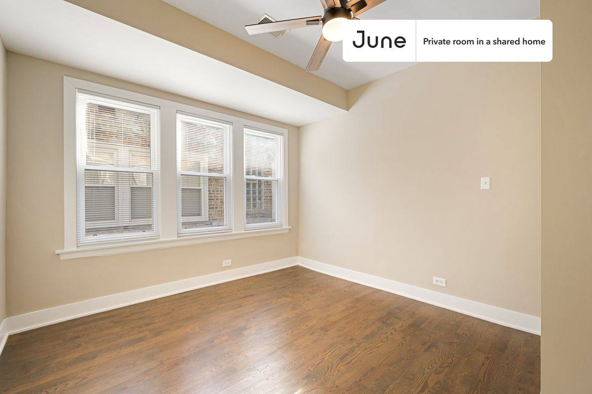 Apartment for rent at 3308 W Armitage Ave #C, Chicago, IL 60647