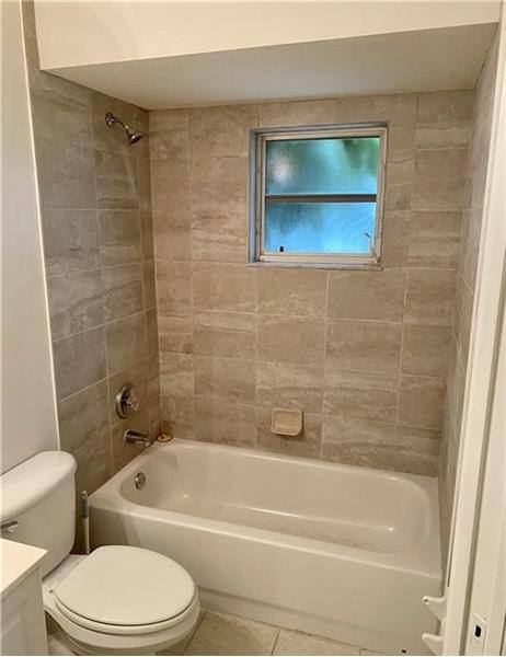 Apartment for rent at 12349 Londonderry Lane, Bonita Springs, FL 34135
