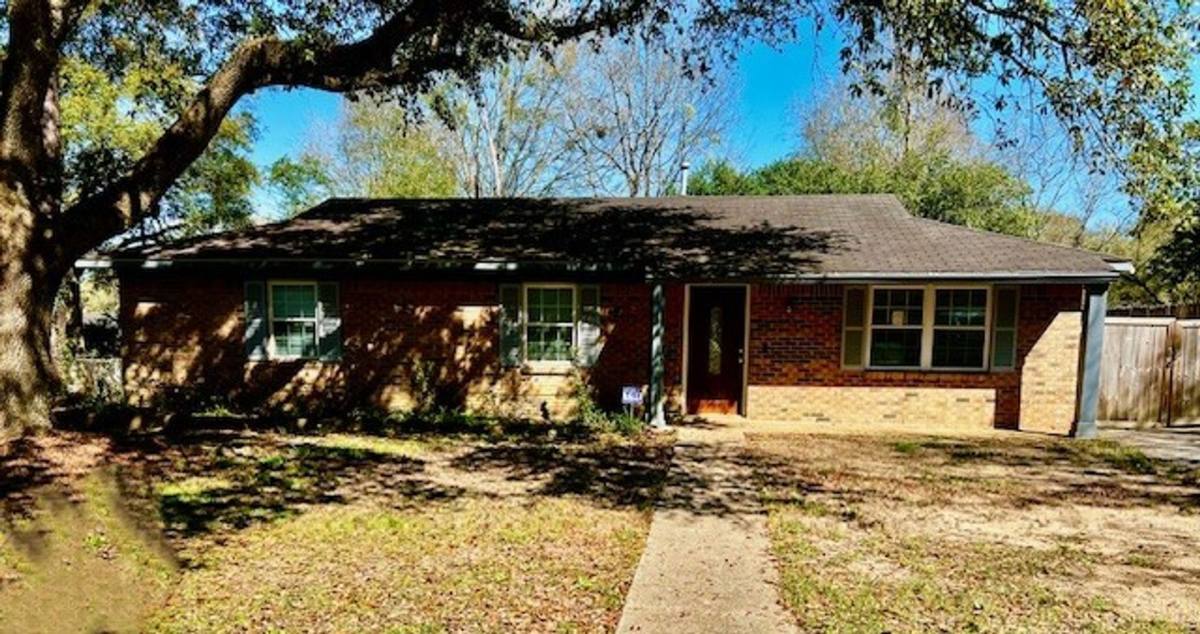 House for rent at 4306 Via Alta Dr, Mobile, AL 36609
