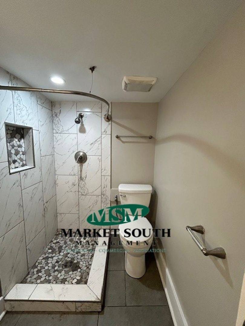 Apartment for rent at 404 E 31st St, Savannah, GA 31401