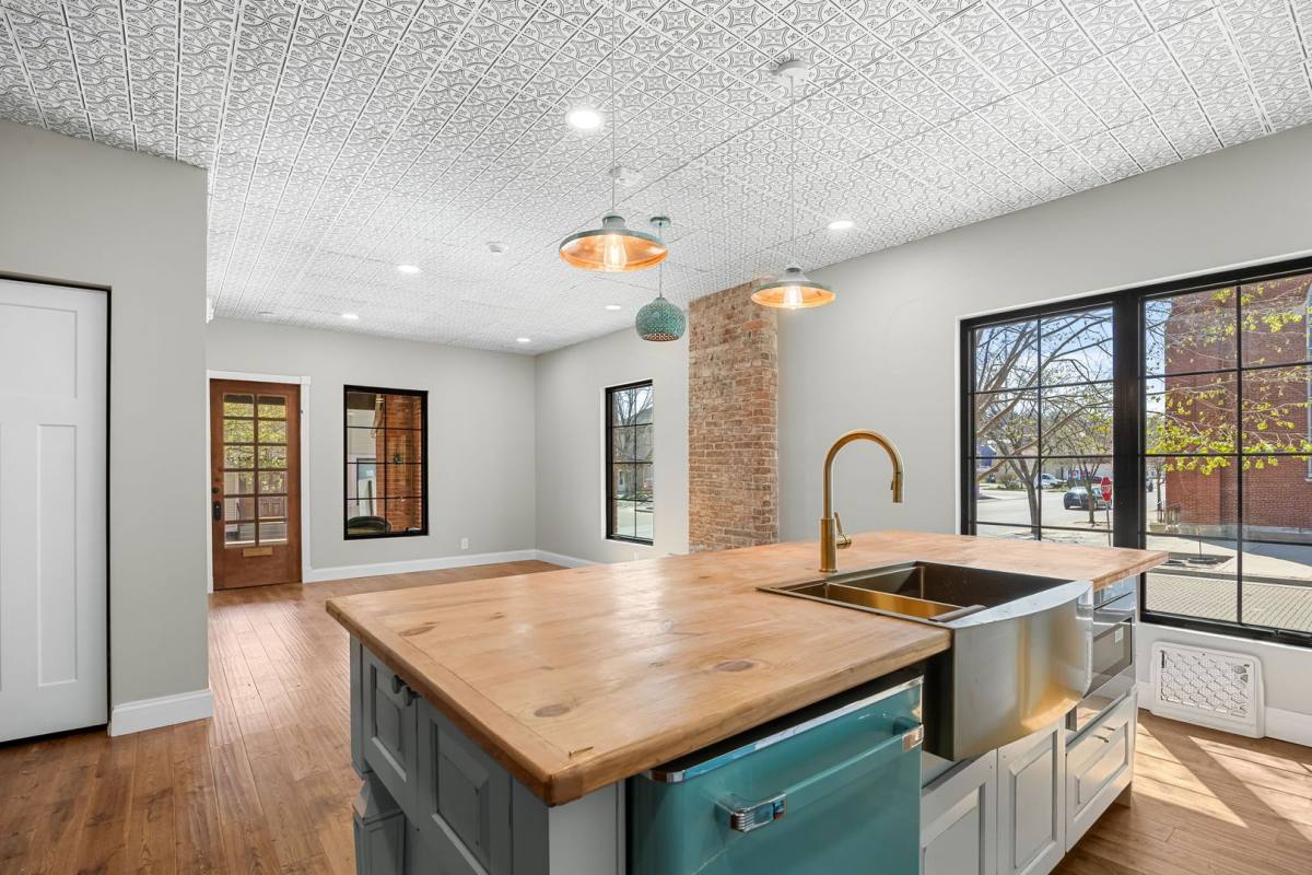 Apartment for rent at 400 N 9th St, Lafayette, IN 47904