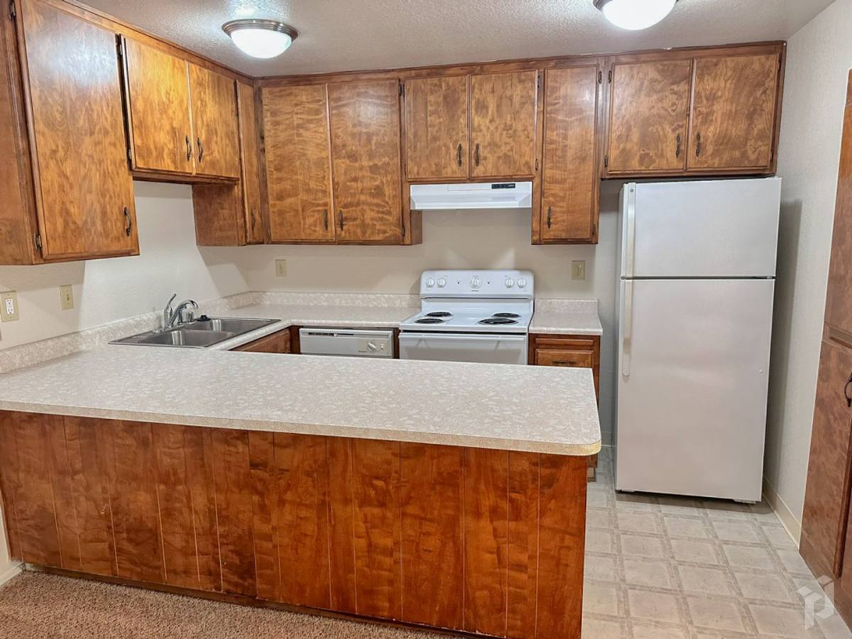Apartment for rent at 76-85 Tuscan Villa Dr, Oroville, CA 95965