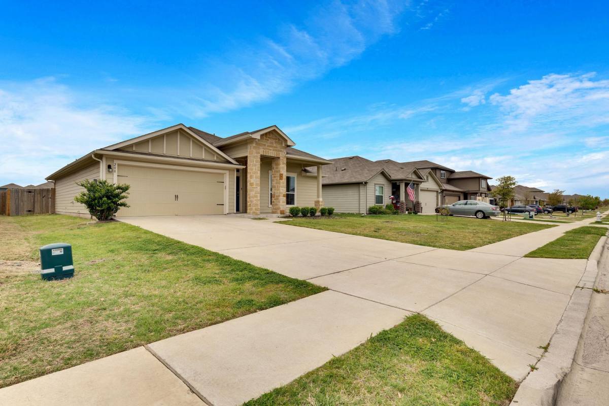 House for rent at 208 Garcitas Creek Lane, Hutto, TX 78634