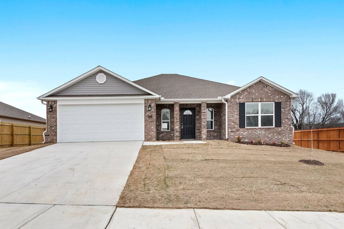 House for rent at 118 Stinson St, Elkins, AR 72727