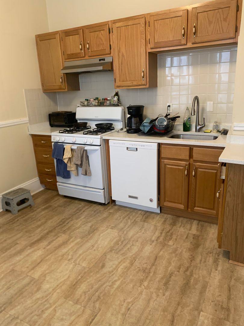 Apartment for rent at 7 Fuller St #1A, Brookline, MA 02446